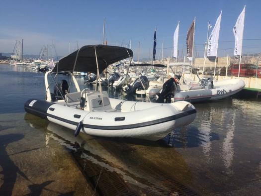 exemple de bateau a louer Marseille de type Medline II